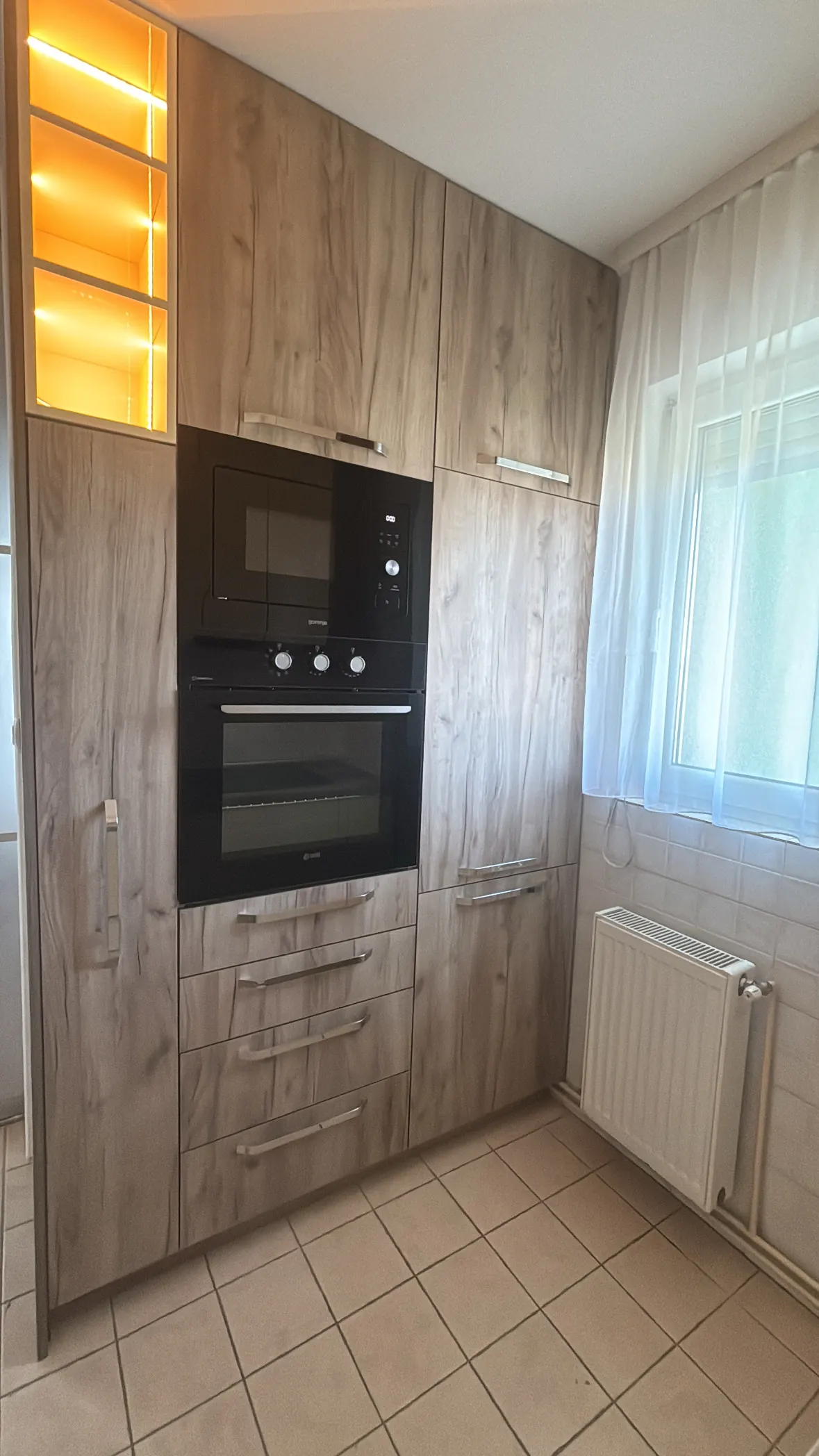 Šestosoban stan u Mladenovcu 133 m2.Dupleks.