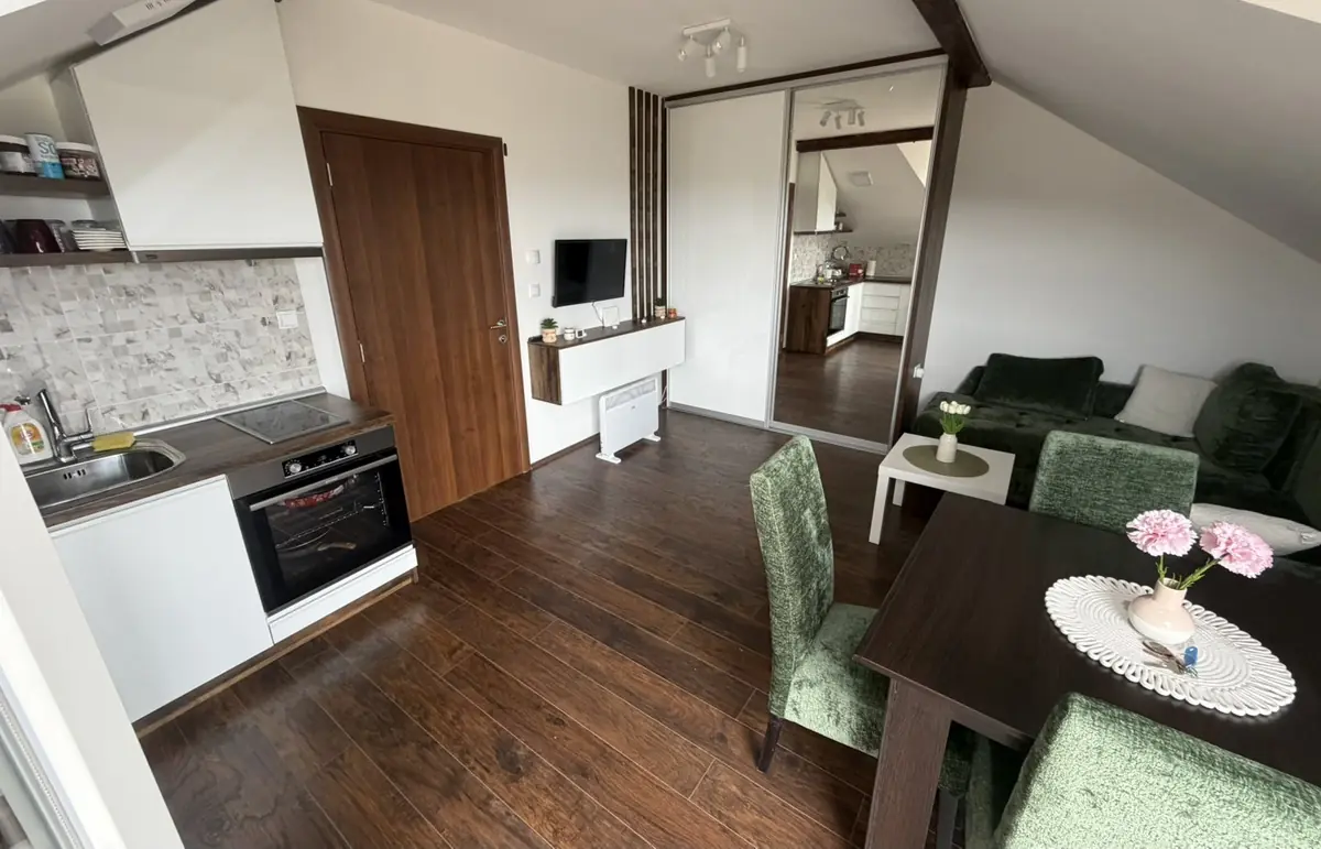Zlatibor – Namešten dvosoban stan 37 m² | Panoramski pogled | Direktno od vlasnika