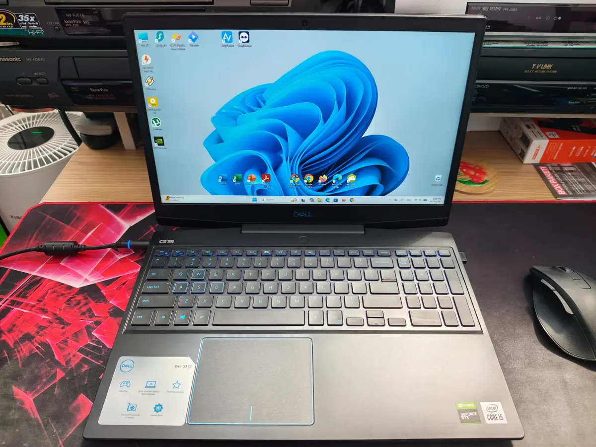 Dell G3 Intel i5 10300H / GTX 1650 / 16 GB